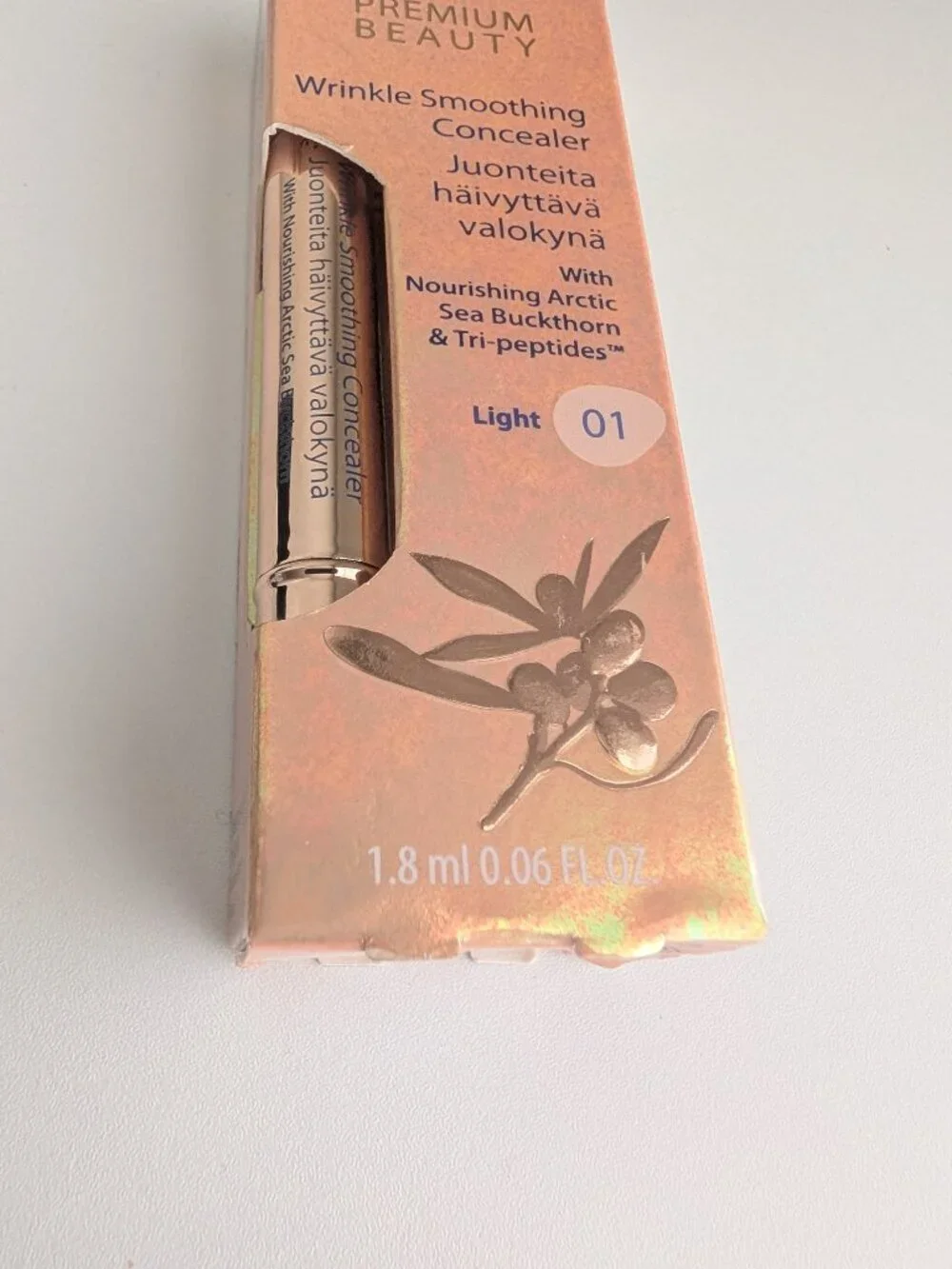 Lumene Premium Beauty Wrinkle Smoothing Concealer 01 LIGHT New with Box HTF